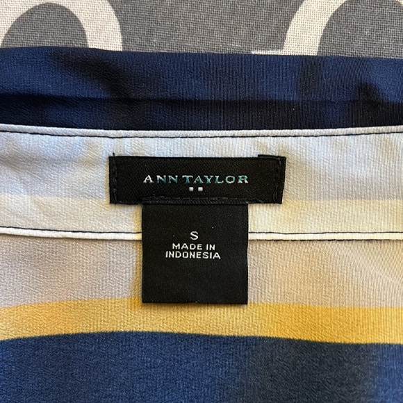 Ann Taylor stripped tunic top szS - Picture 5 of 7